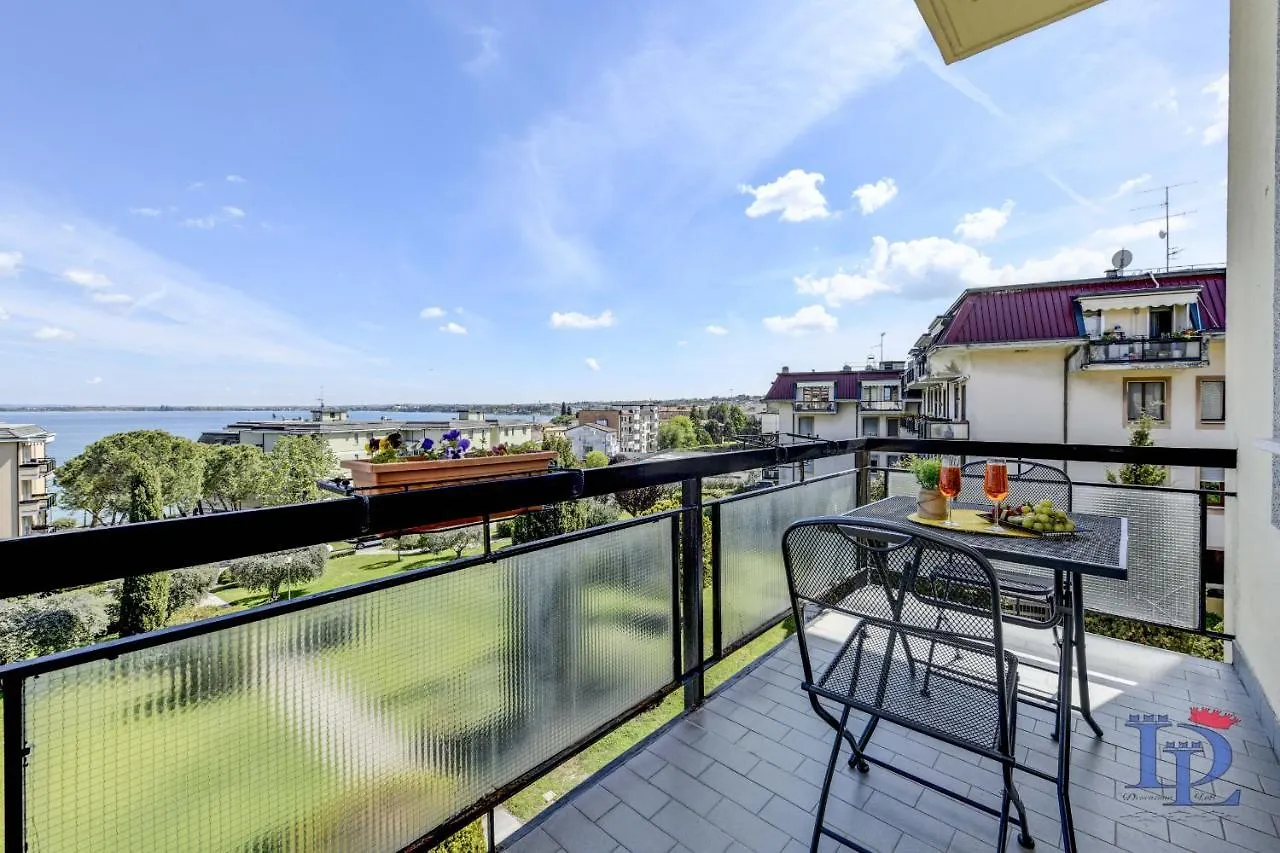 Desenzanoloft Partner Marriott Homes & Villas - Splendido Desenzano del Garda 0*,  Italy