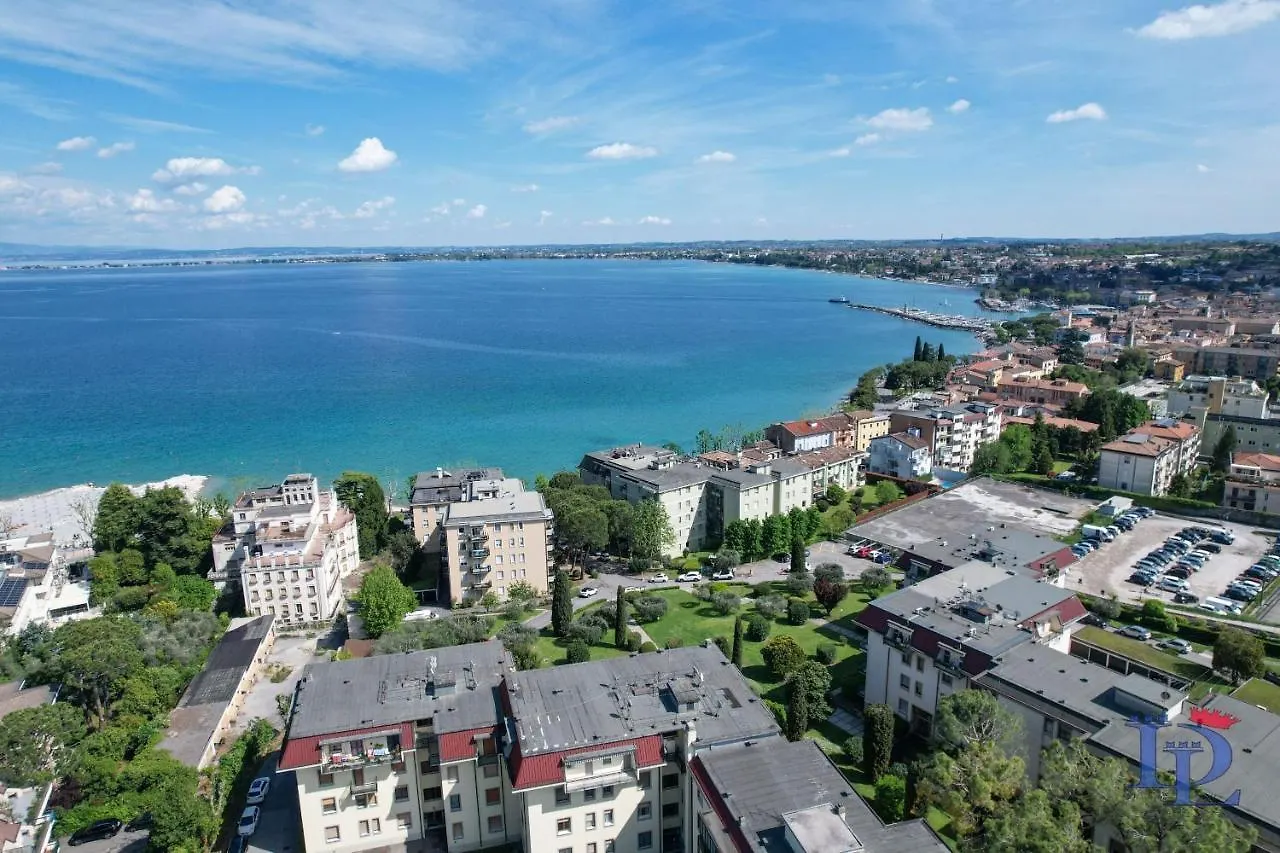 Desenzanoloft Partner Marriott Homes & Villas - Splendido Desenzano del Garda Apartment