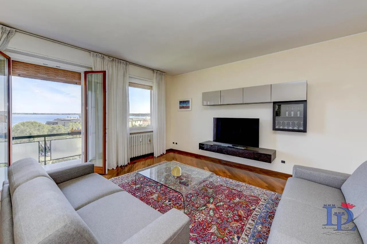Desenzanoloft Partner Marriott Homes & Villas - Splendido Desenzano del Garda Apartment
